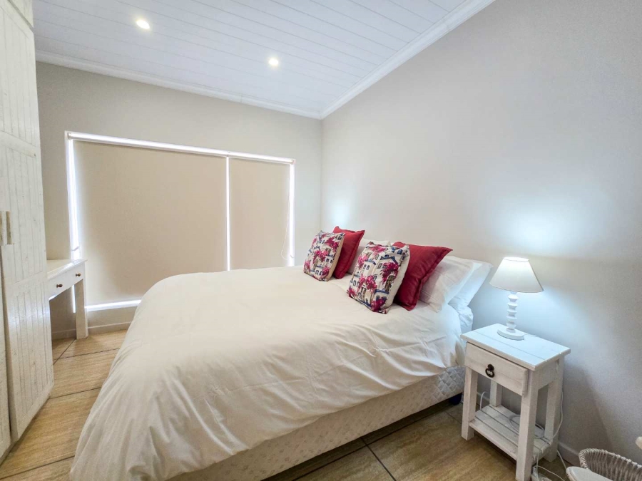 5 Bedroom Property for Sale in Jongensfontein Western Cape